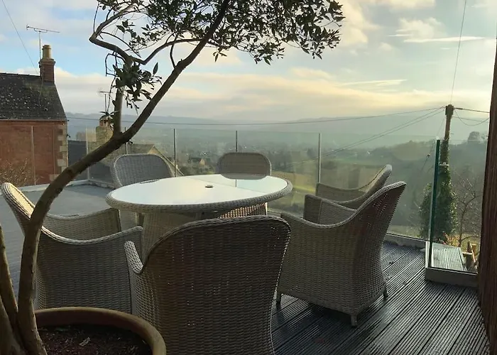 A Cotswold Cabin With Great Views And A Hot Tub