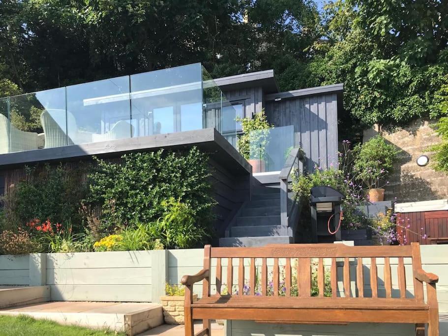 A Cotswold With Great Views And A Hot Tub * Stroud (Gloucestershire)